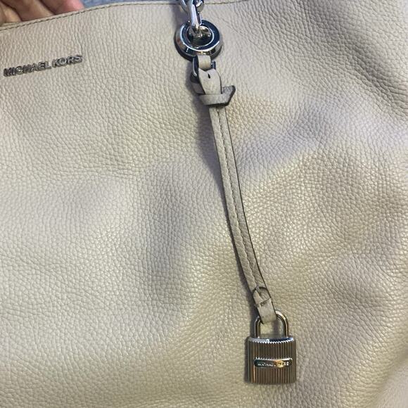 Michael Kors Large Leather Zip Mercer Tote Bag, Silver Hardware, Laptop Sleeve - Picture 6 of 16